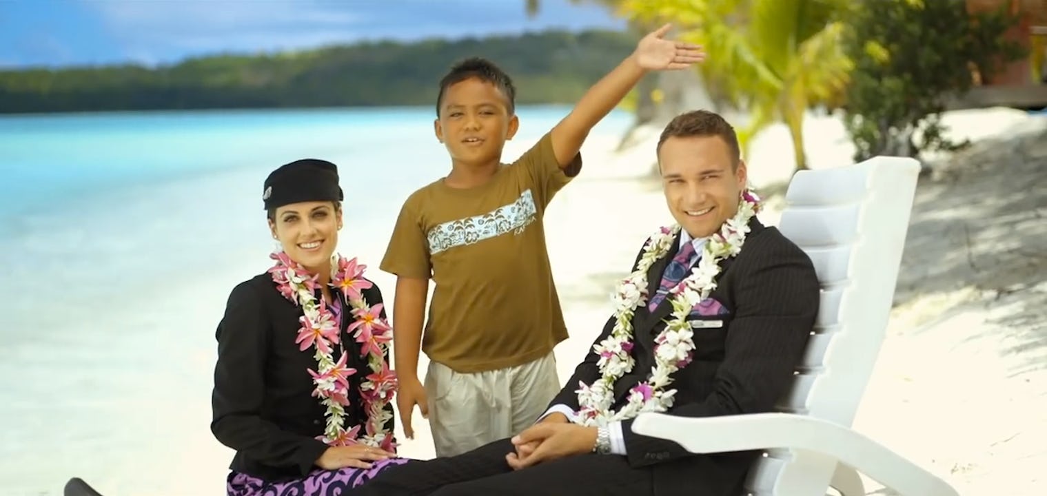 This Sexist Air New Zealand Safety Video Is Heavy On Bikinis Light On Facts — Video 4640