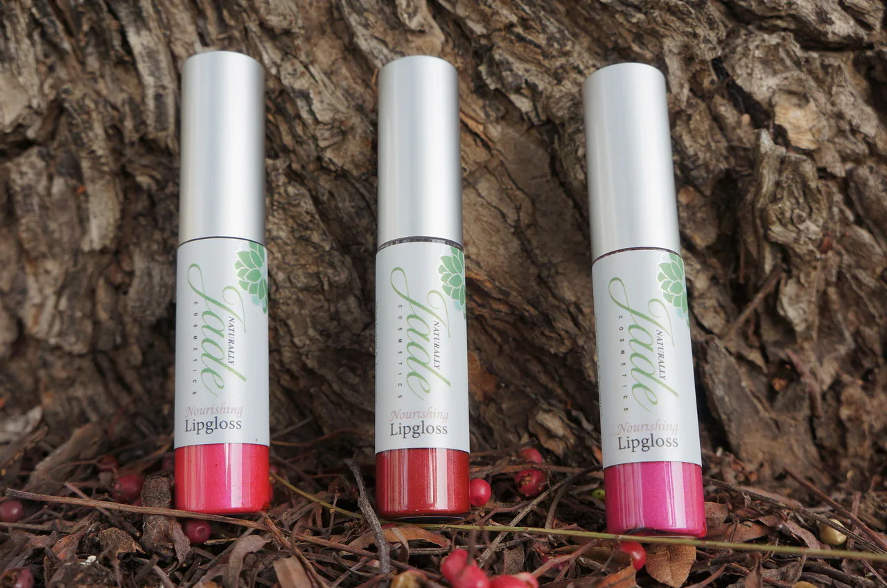 'Bachelor' Sweetheart Jade & Her Makeup Line Seem To Be Doing A-OK Post ...