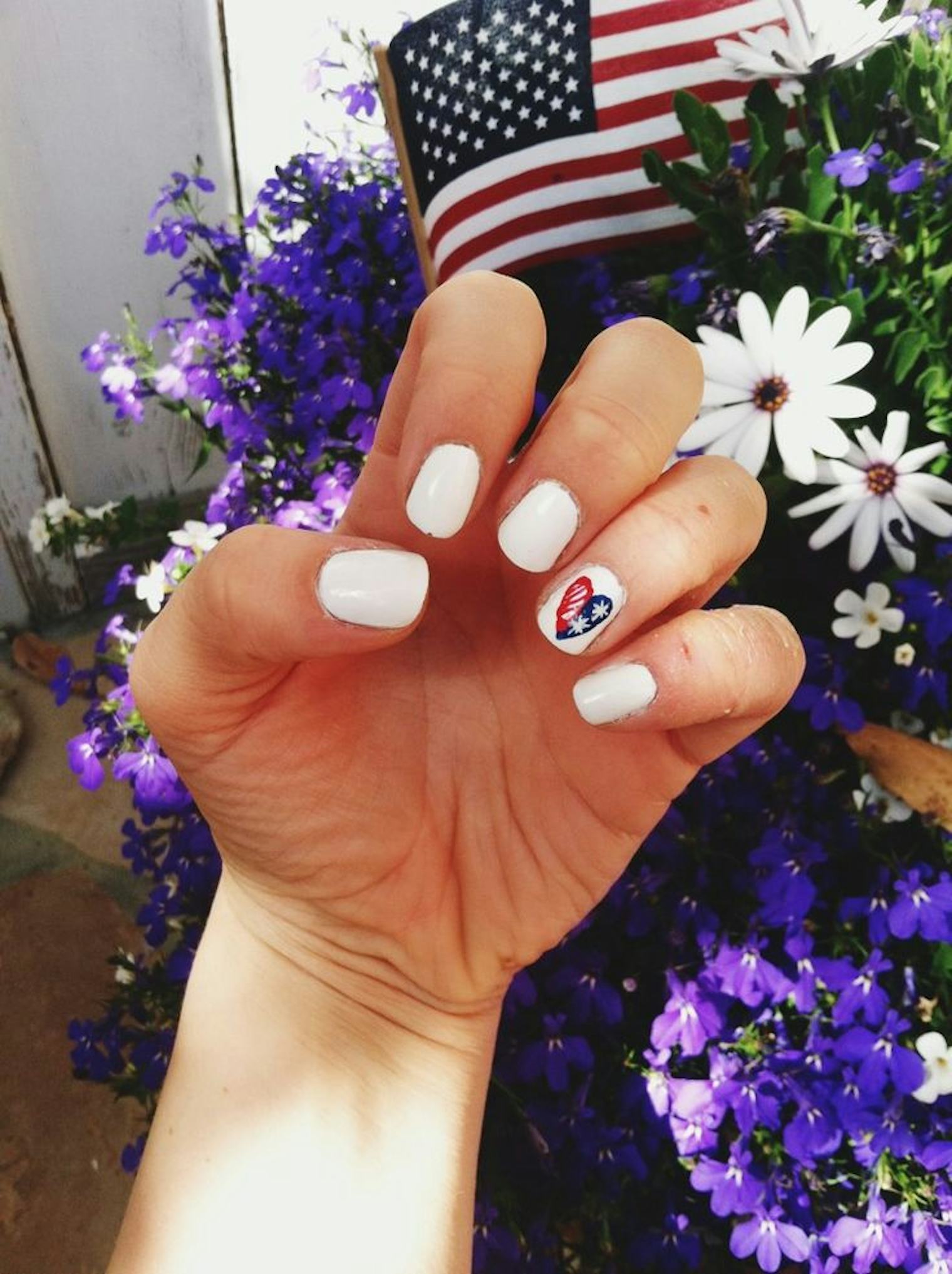 7 Memorial Day Nail Art Ideas To Try Over The Long Weekend