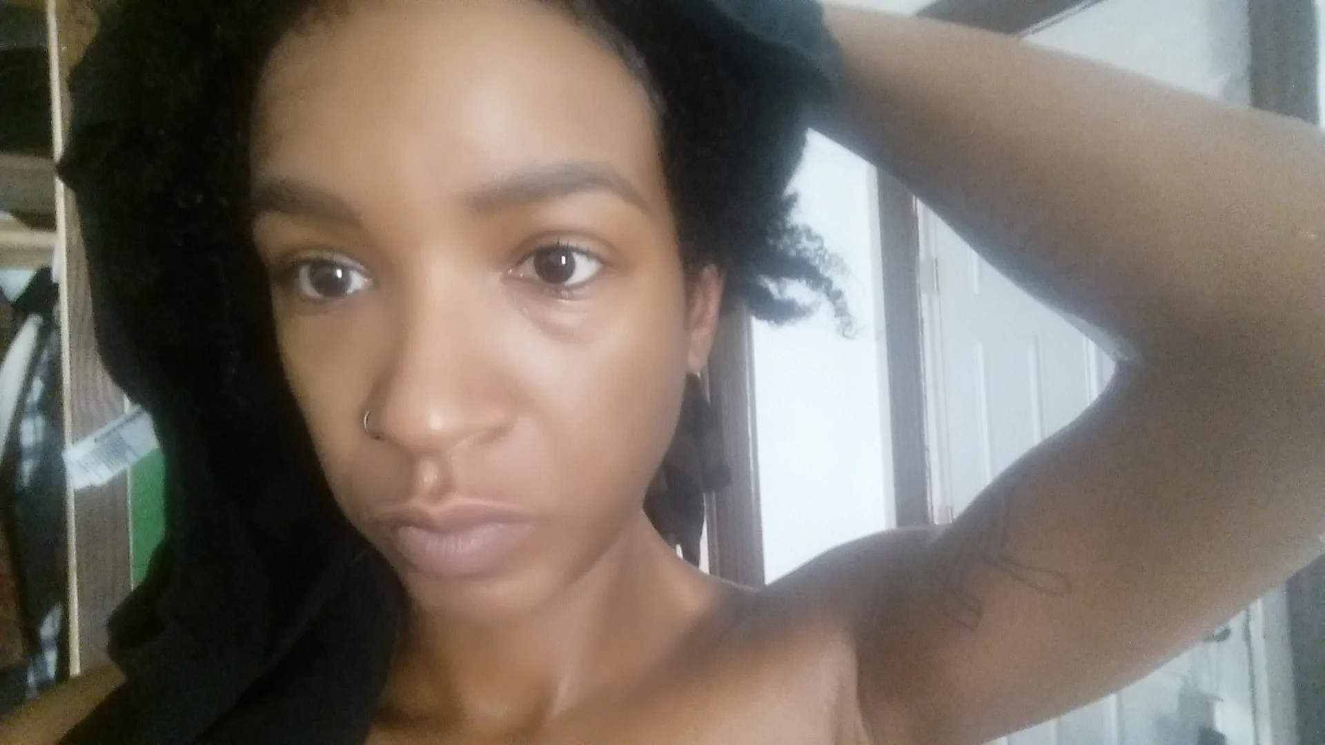 Dry Your Hair With A Cotton TShirt To Retain Moisture & Repurpose