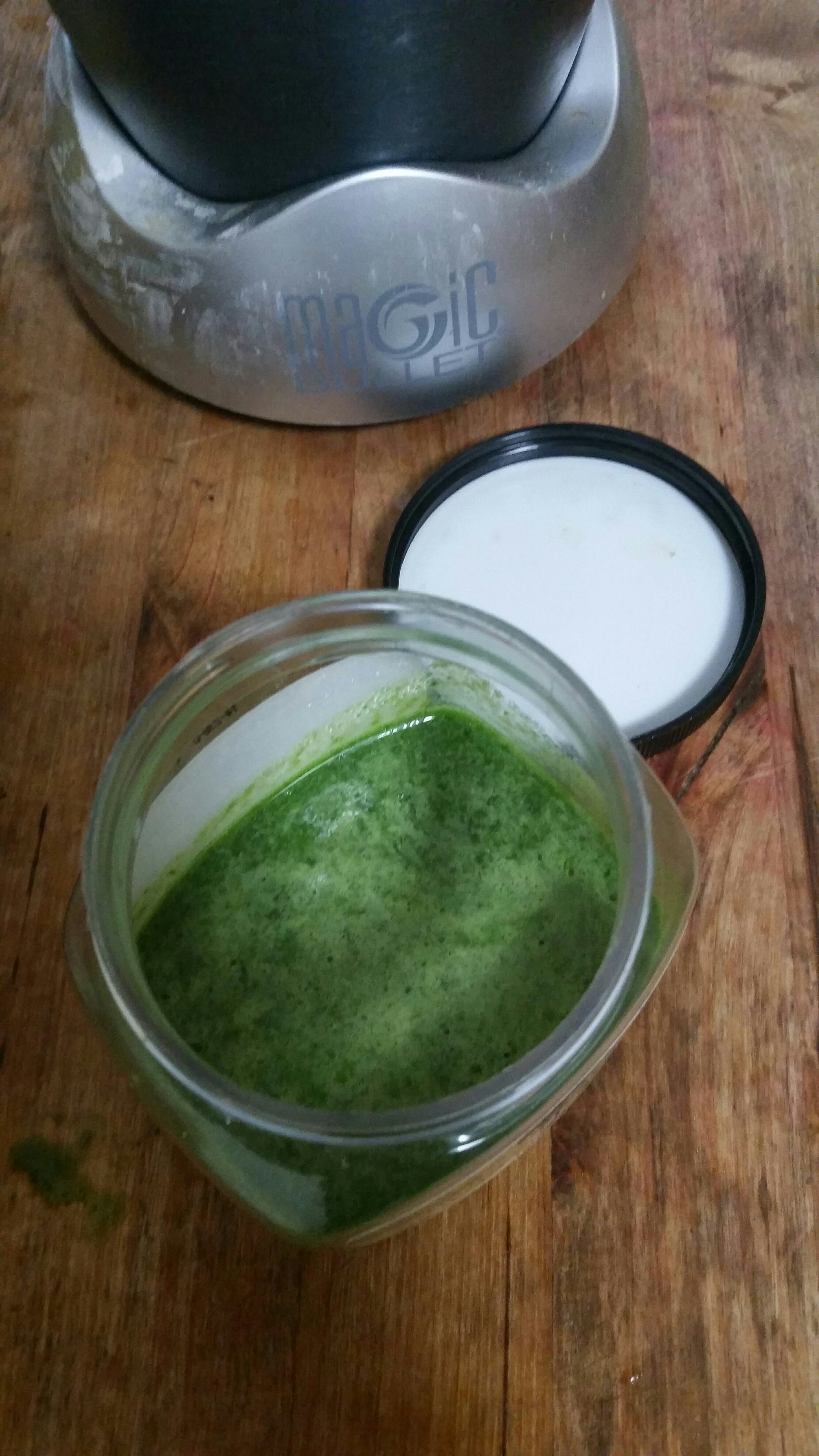 A Kale Face Mask Recipe You'll Love Even More Than That Green Juice