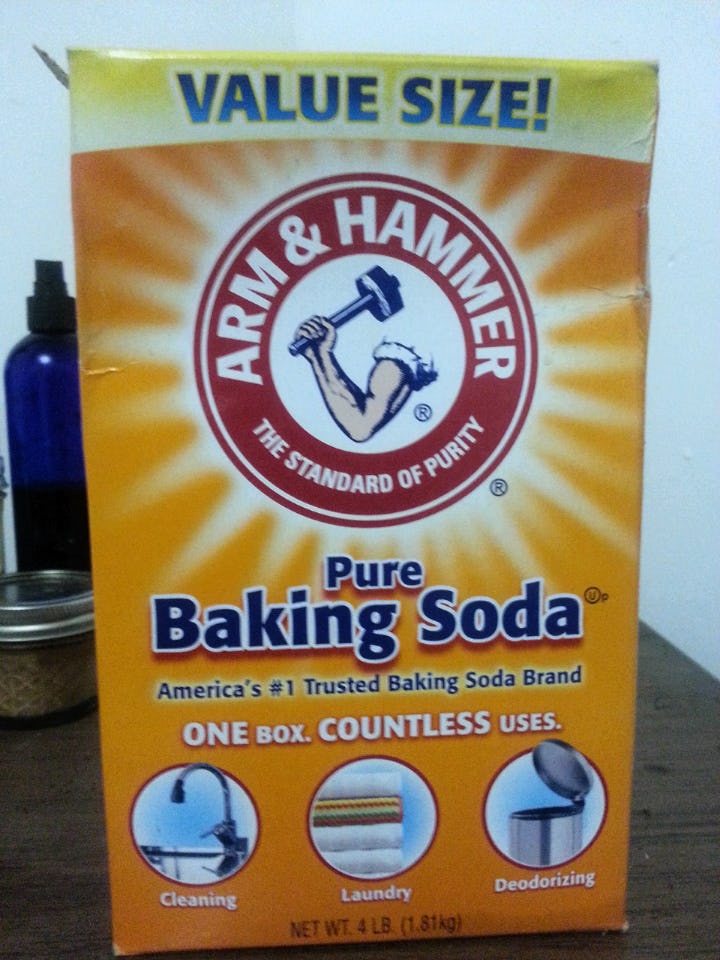 A Vinegar Hair Rinse Recipe, Plus 4 More Ways to Ditch Shampoo for Good