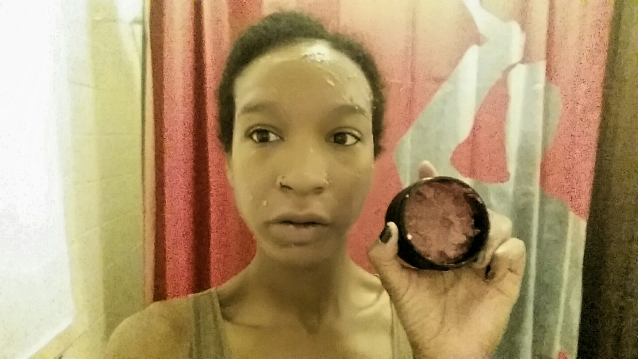 Makinga Raspberry Face A Raspberry Face Mask & Serum Recipe That'll Give You Bright, Sun ...