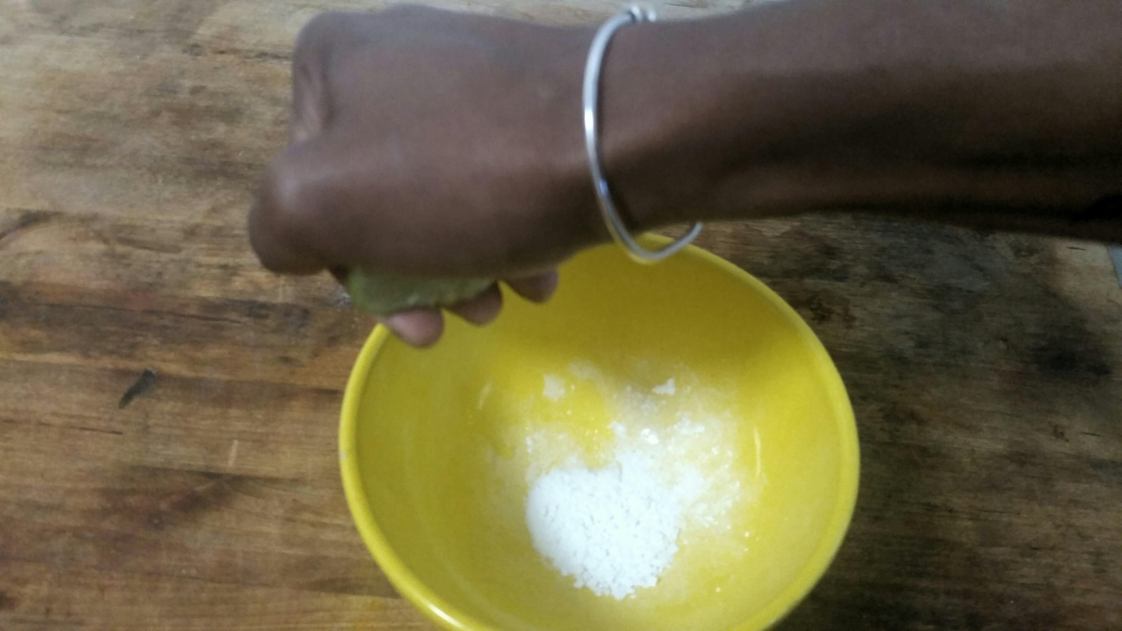 I Tried An Aspirin Foot Scrub To Soothe My Dry, Cracked Heels — PHOTOS