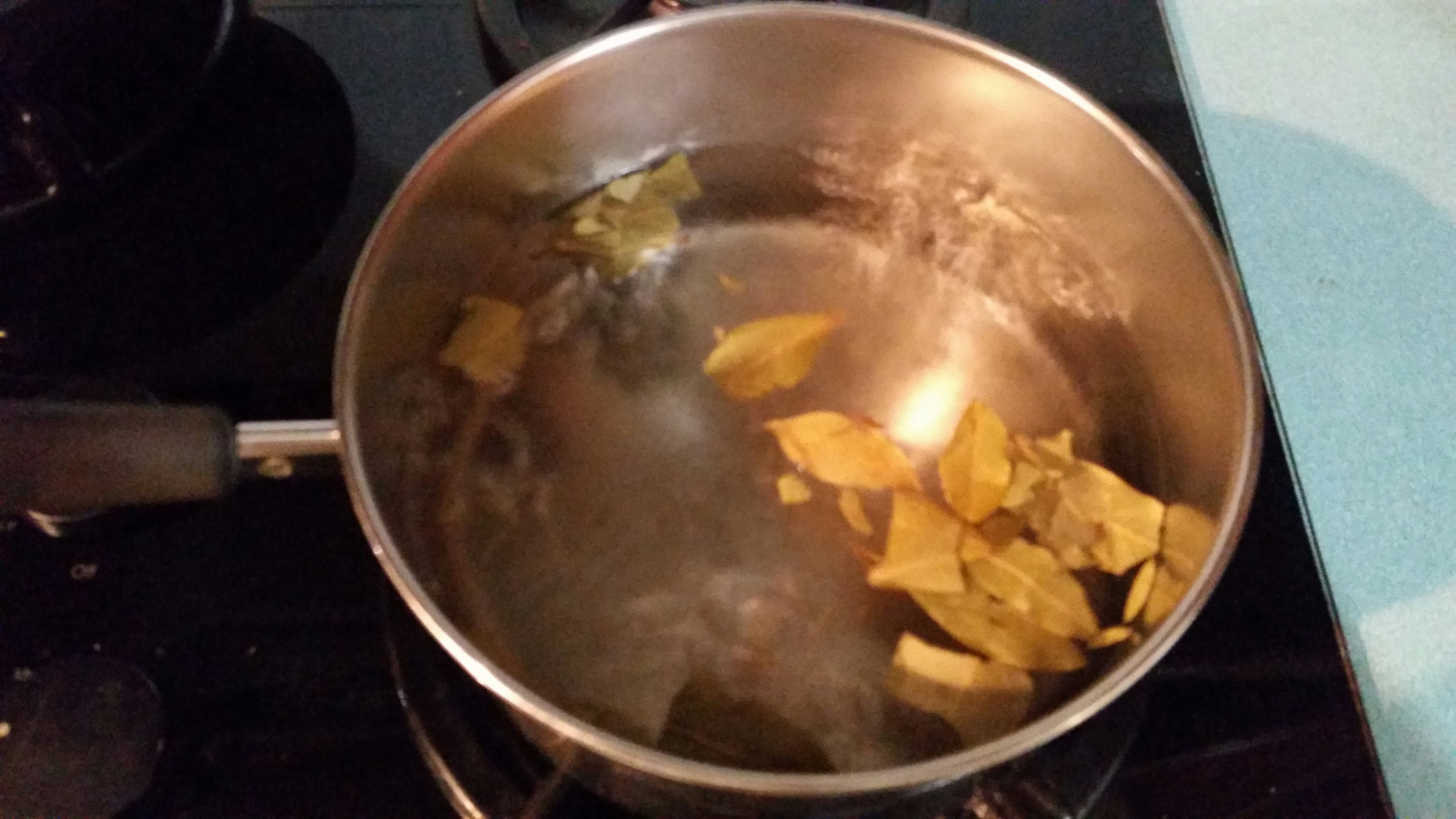 How To Make Bay Leaf Tea For Your Acne & Other Beauty Needs — PHOTOS