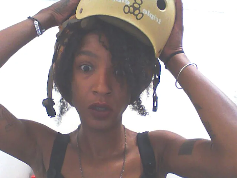 7 Tips For Wearing A Helmet With Afro-Textured Hair PHOTOS 7 Tips For Wearing A Helmet With Afro-Textured Hair PHOTOS