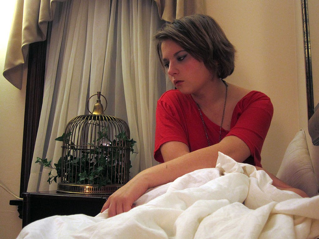 Should You Sleep With Earrings In Or Take Them Out Every Single Night?