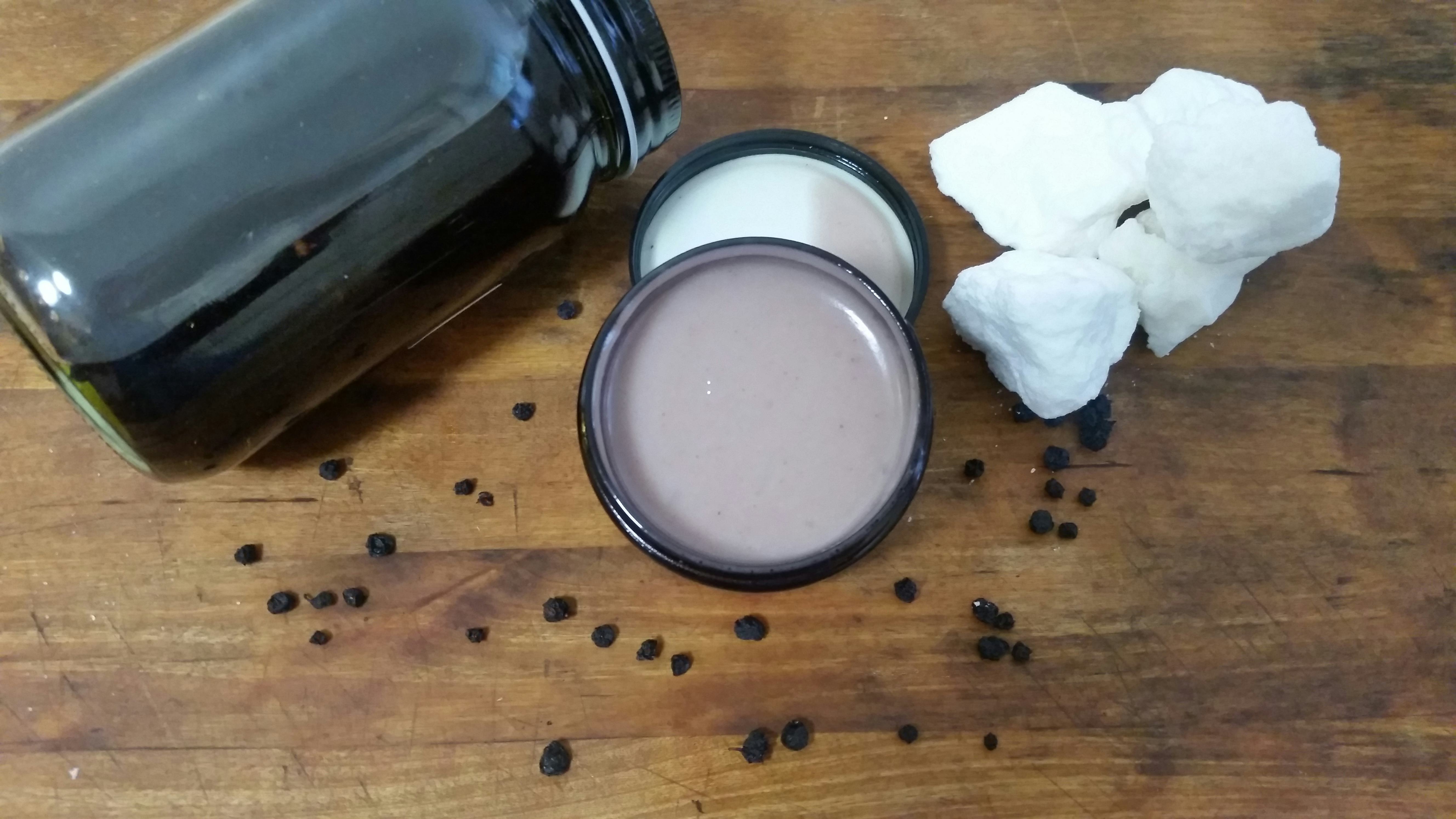 5 Ways To Use Bilberry In Skin & Hair Recipes That Are A Total Treat