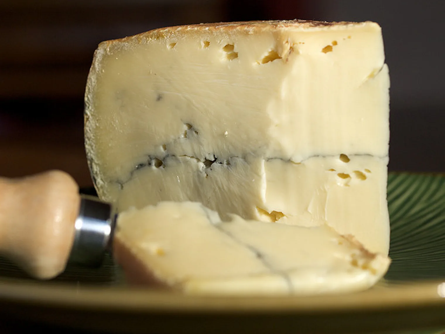 I Tried The 5 Smelliest Cheeses In The World, And Here's How They Tasted