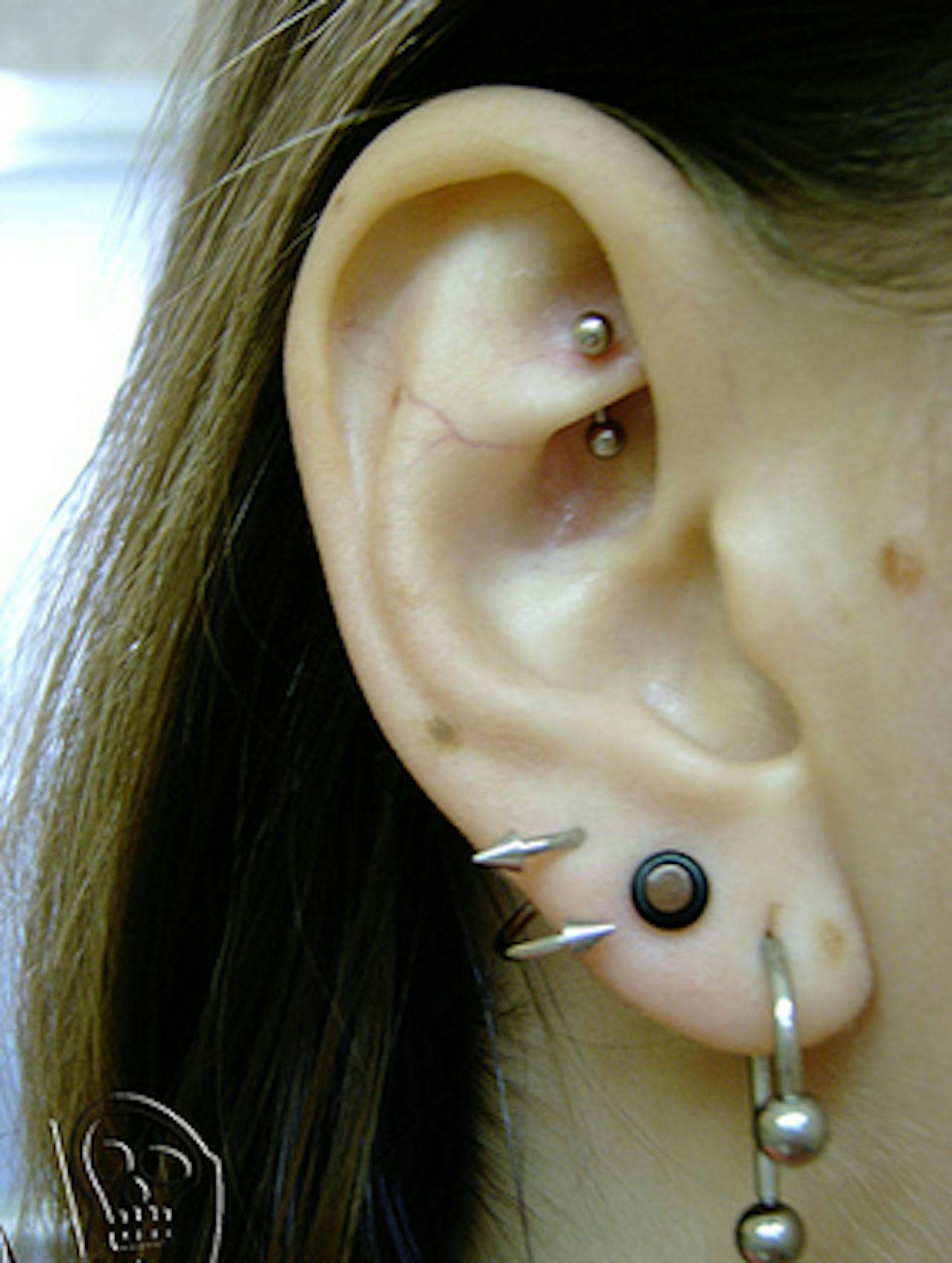 Rook Piercing 101: Where It Is, What It Is, and Everything Else You ...