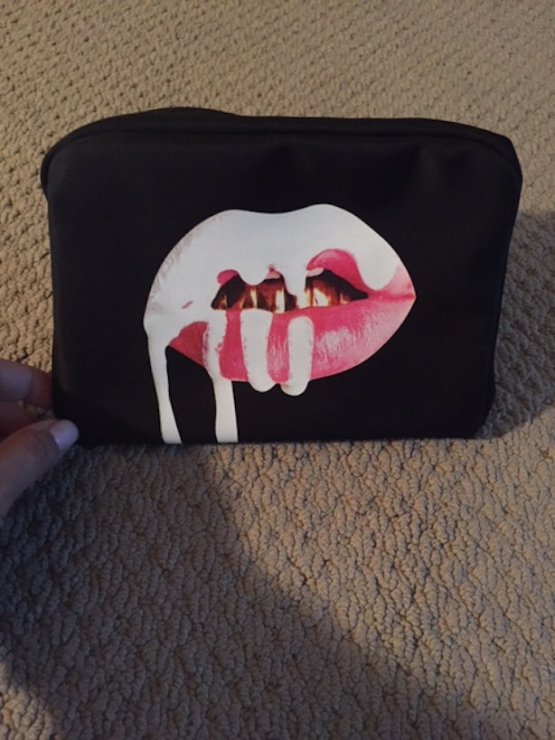 Is The Kylie Cosmetics Makeup Bag Worth It? Here's What To Know If You ...