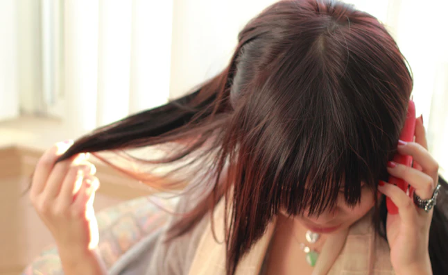 6 Things That Might Make You Think You Have Greasy Hair 