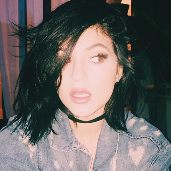 Examining The Best Kylie Jenner 90s Fashion Moments From Her Instagram Because Grunge Is Back Baby