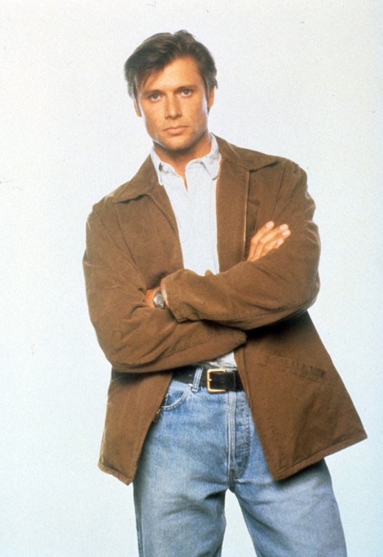 The 10 Best Dressed Guys In '90s TV Shows, From Shawn Hunter in Leather ...