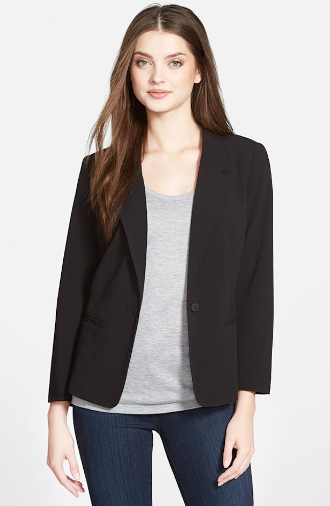 Build A Work Wardrobe With These 7 Pieces That Every Girl Needs To Look ...