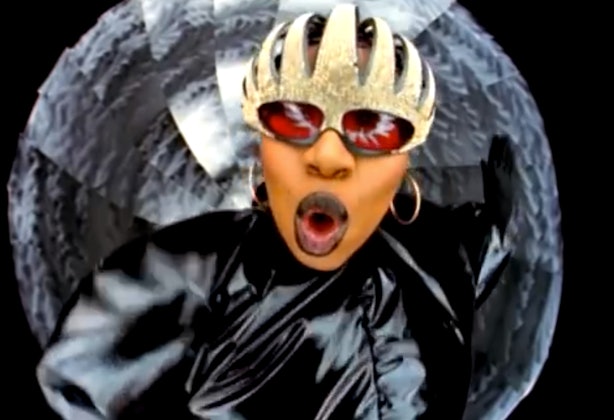 19 Iconic &rsquo;90s Music Video Outfits From Female Solo Artists of the