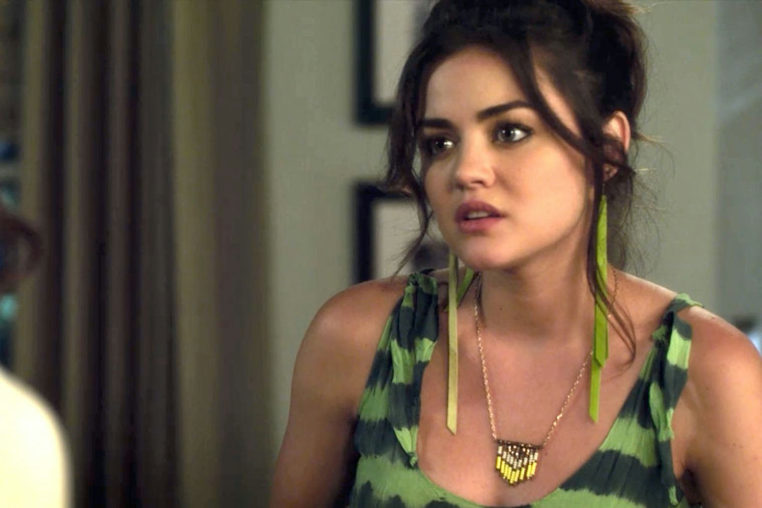 Ranking Arias Earrings On Pretty Little Liars From Totally Bonkers To Very Chic — Photos