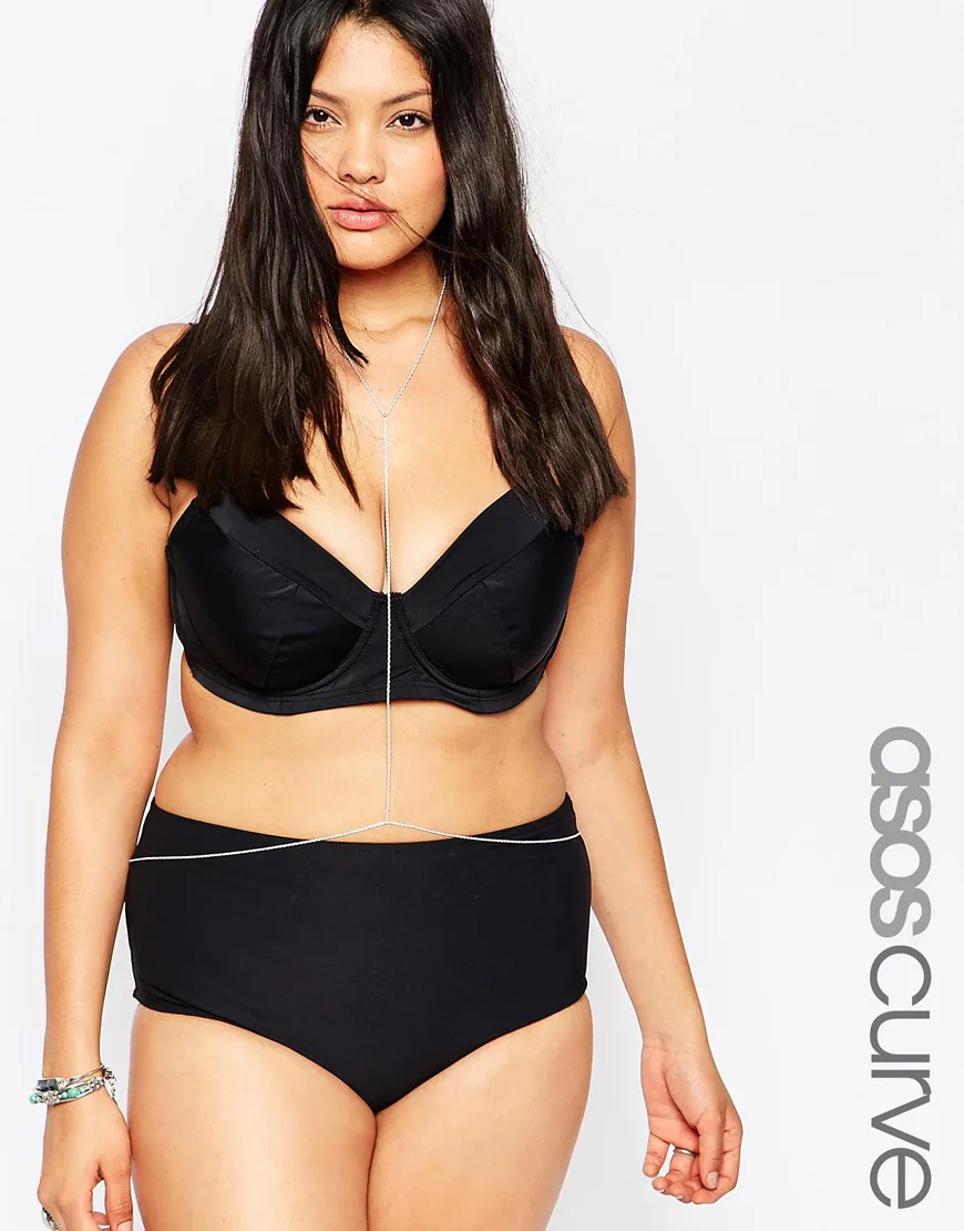 Kylie Jenner's Body Chain Is Totally 