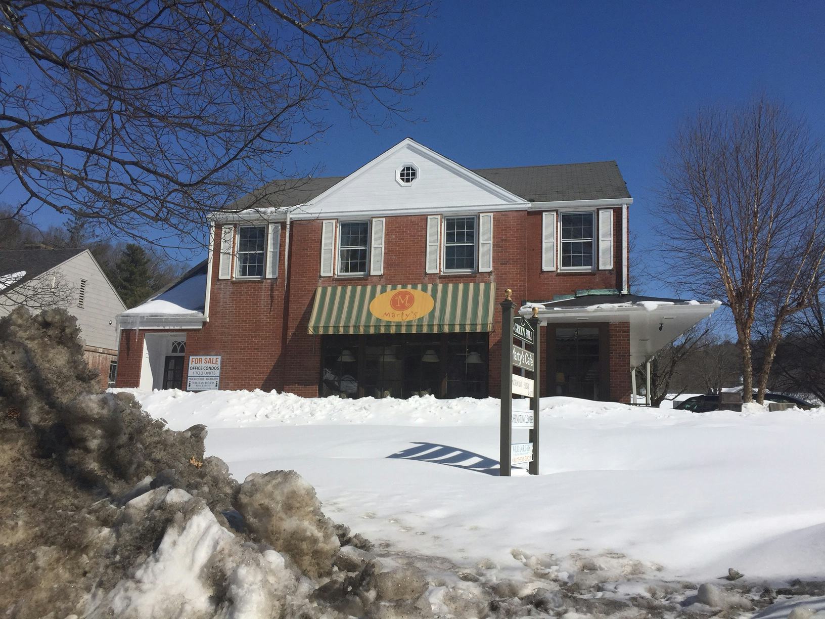 I Went To The Town Stars Hollow Is Based On & You Guys, It's Simply