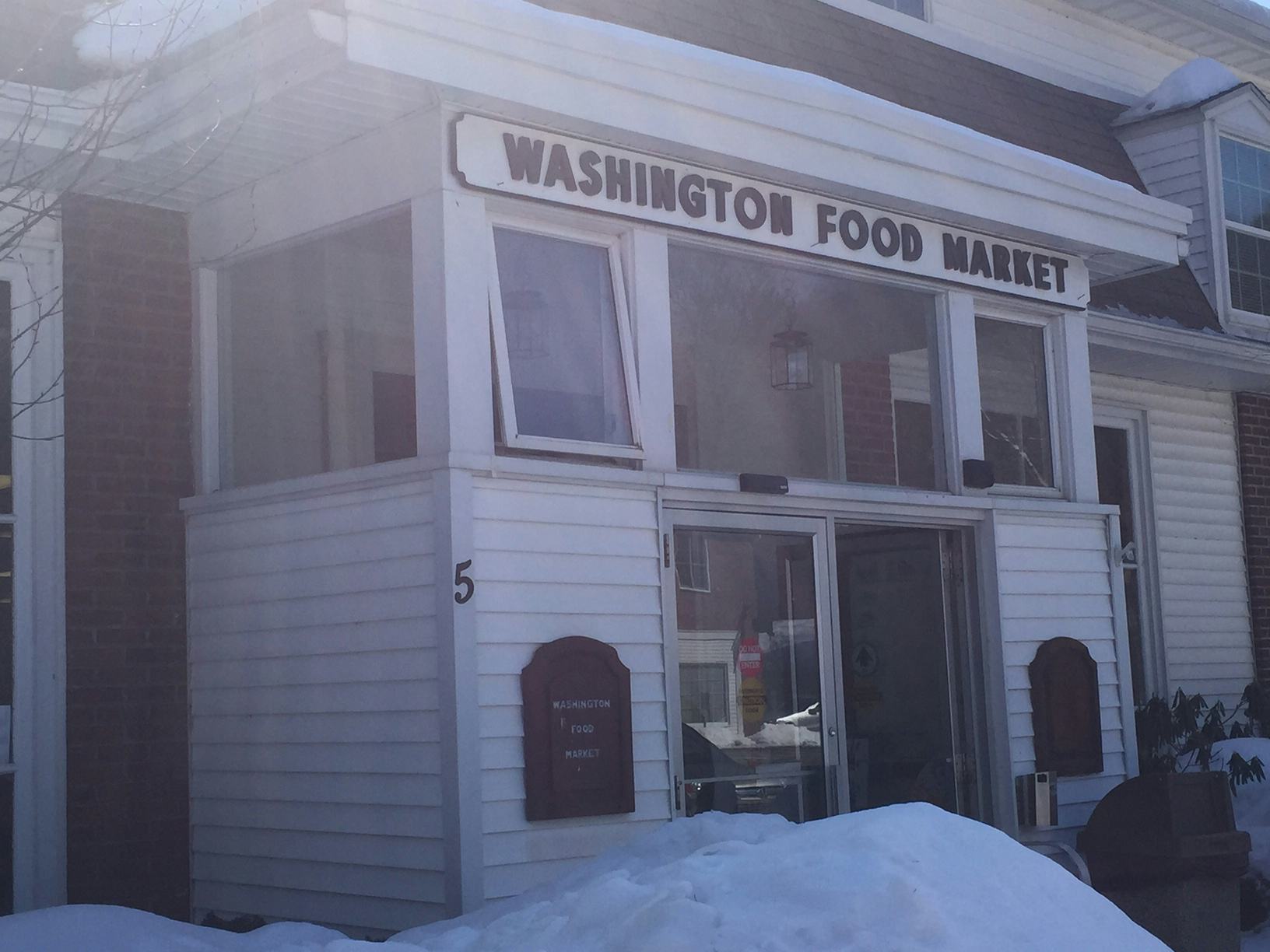 I Went To The Town Stars Hollow Is Based On & You Guys, It's Simply