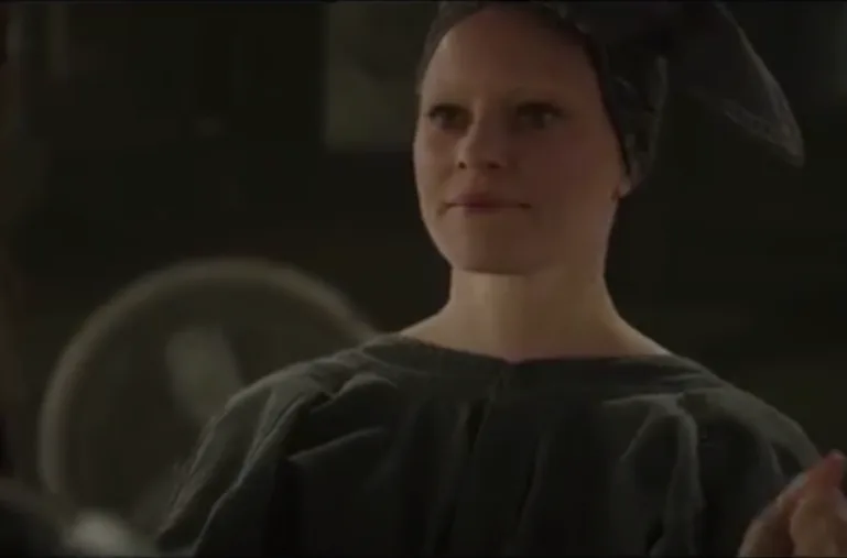 Where Do Peeta Katniss Stand In Mockingjay The Characters Are At The Peak Of The Rebellion