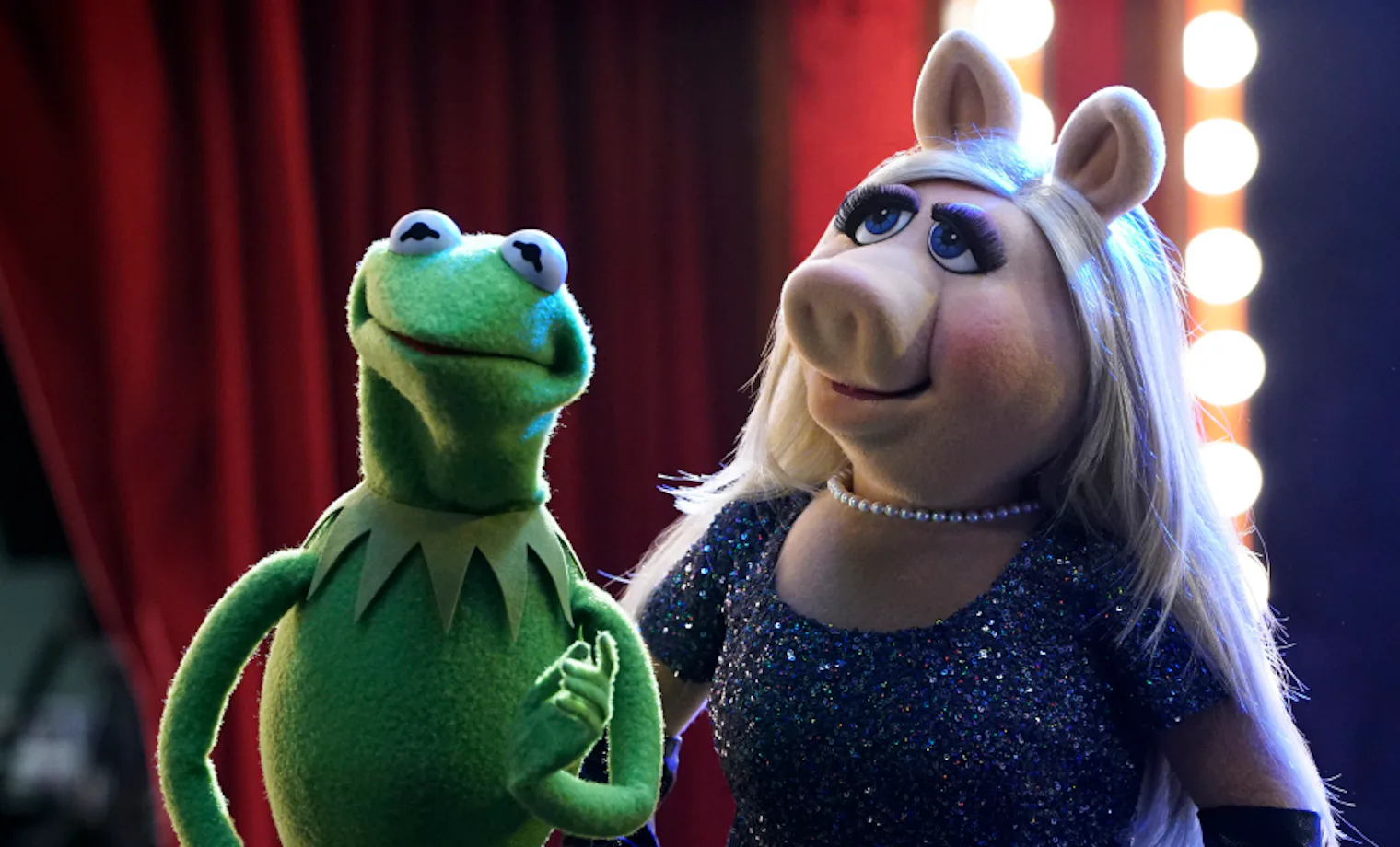 Fallout Muppet Why Did Kermit & Miss Piggy Break Up? 'The Muppets' Premiere Reveals ...