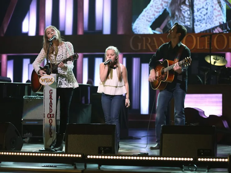 Who Is Cash Gray On 'Nashville'? Jessy Schram Could Cause Trouble For ...