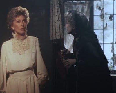 19 Reasons ‘Double, Double, Toil and Trouble’ Is the Greatest MaryKate