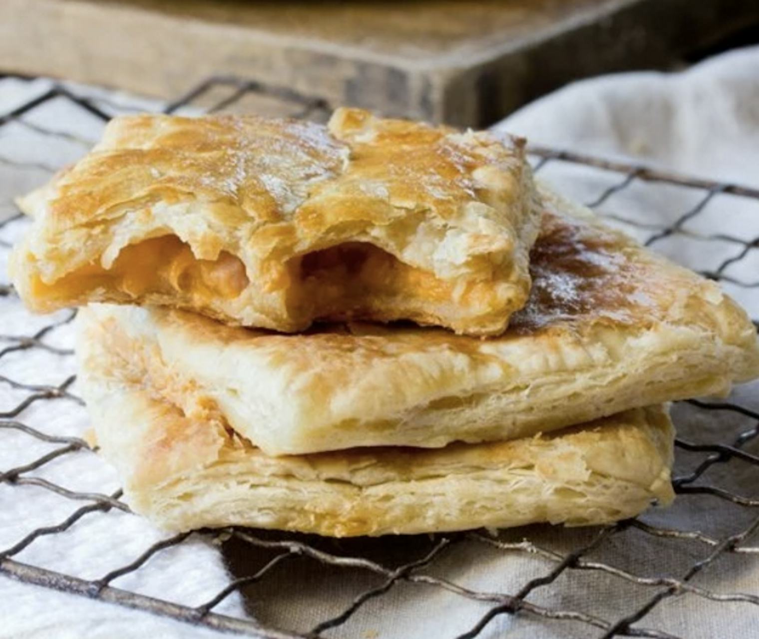 21 Easy Super Bowl Appetizers That Are More Exciting Than The Game