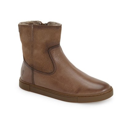 Genuine shearling 2025 lined boots