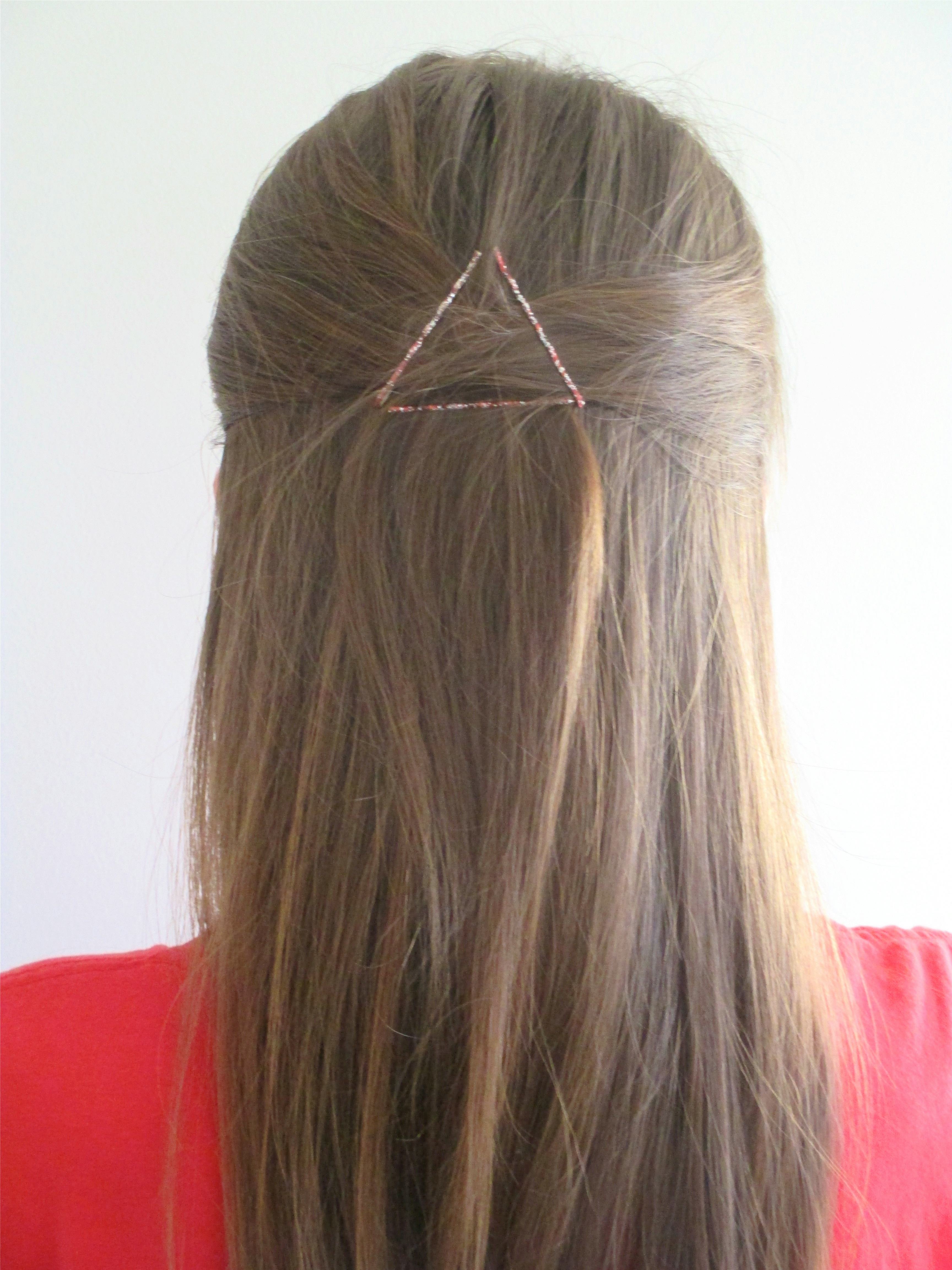 how to put hair up with bobby pins