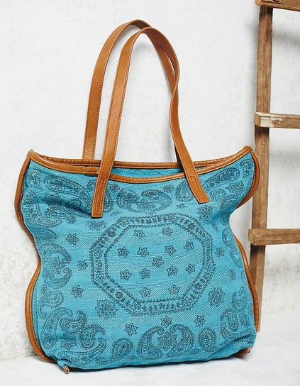 12 Cute Tote Bags For School If Backpacks Just Aren't Your Thing