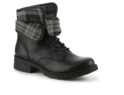 Dsw moto boots Find impressive savings at Armani Outlet, Boon The Shop, Coach, Ermenegildo Zegna, Kuho, Michael Kors, Polo Ralph Lauren, Roberto Cavalli and more.