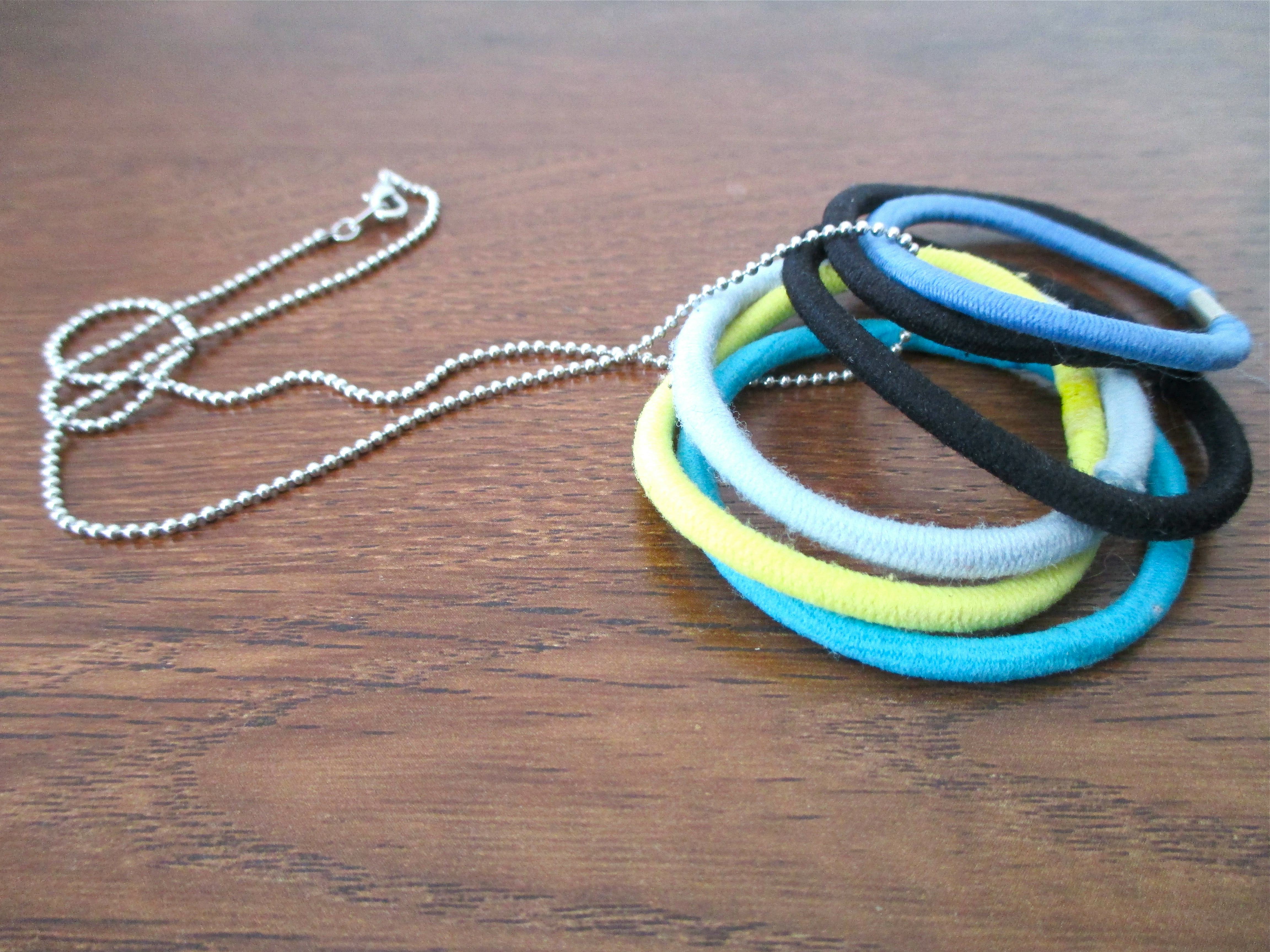 how to tie a bow with two ribbons