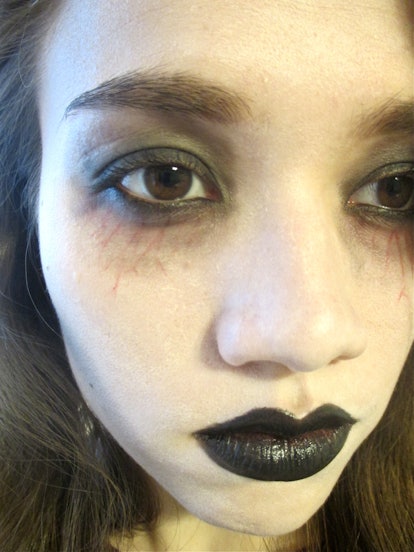 Easy Zombie Makeup That You Can Do With Products You Already Own ...