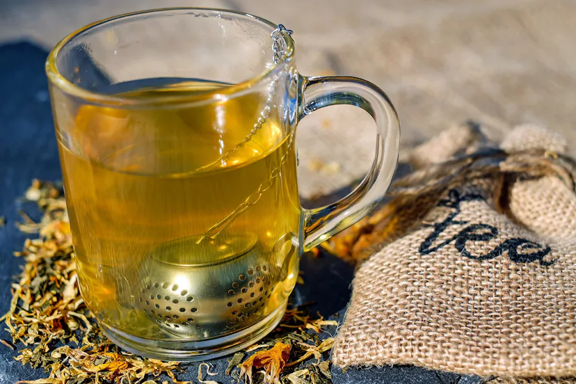 7 Ways To Use Tea To Improve Your Skin & Hair