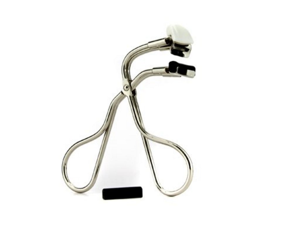 Why I'll Never Use A SpringLoaded Eyelash Curler Again