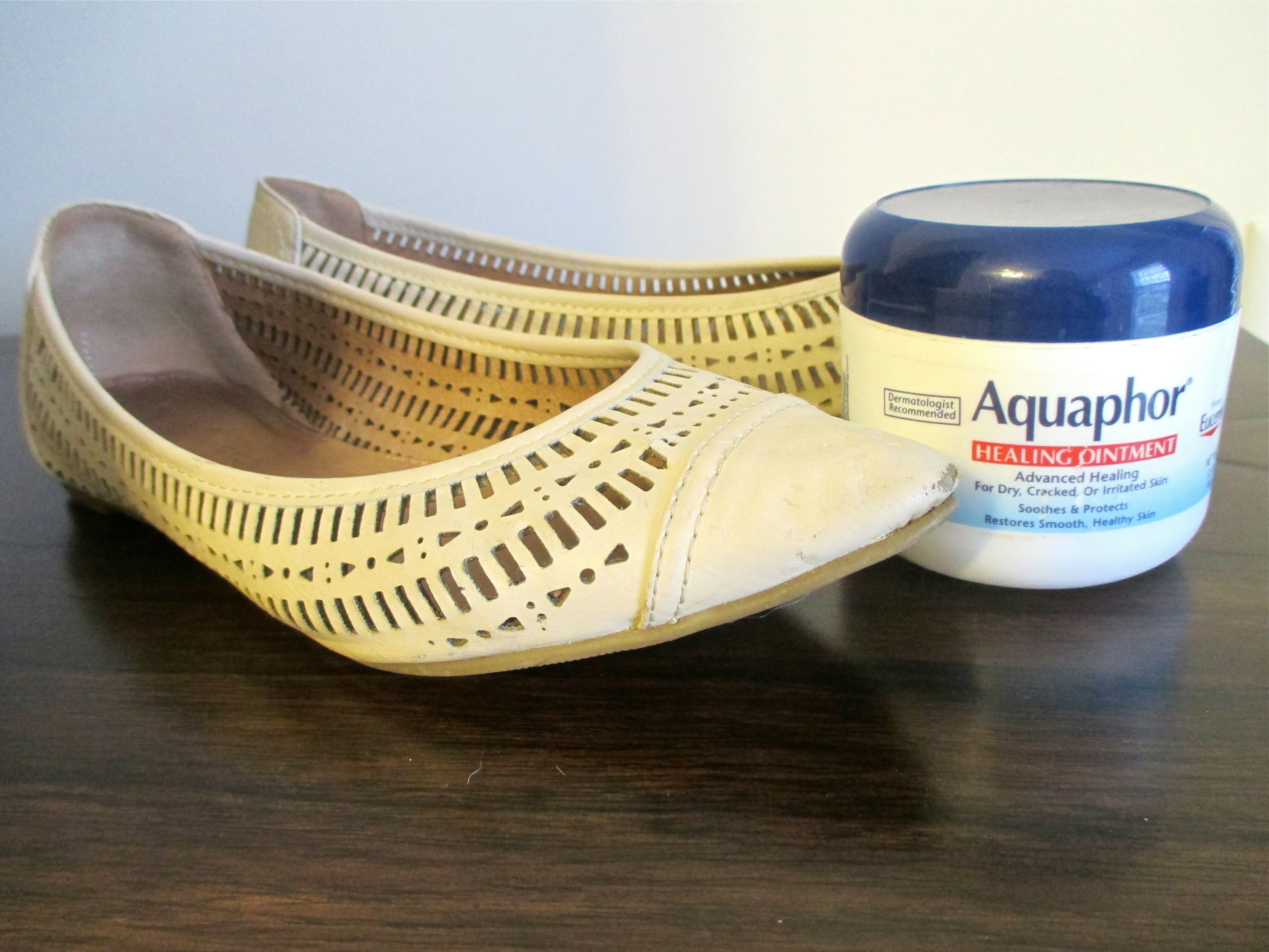 How To Clean Your Shoes With Household Products, Because Nail Polish