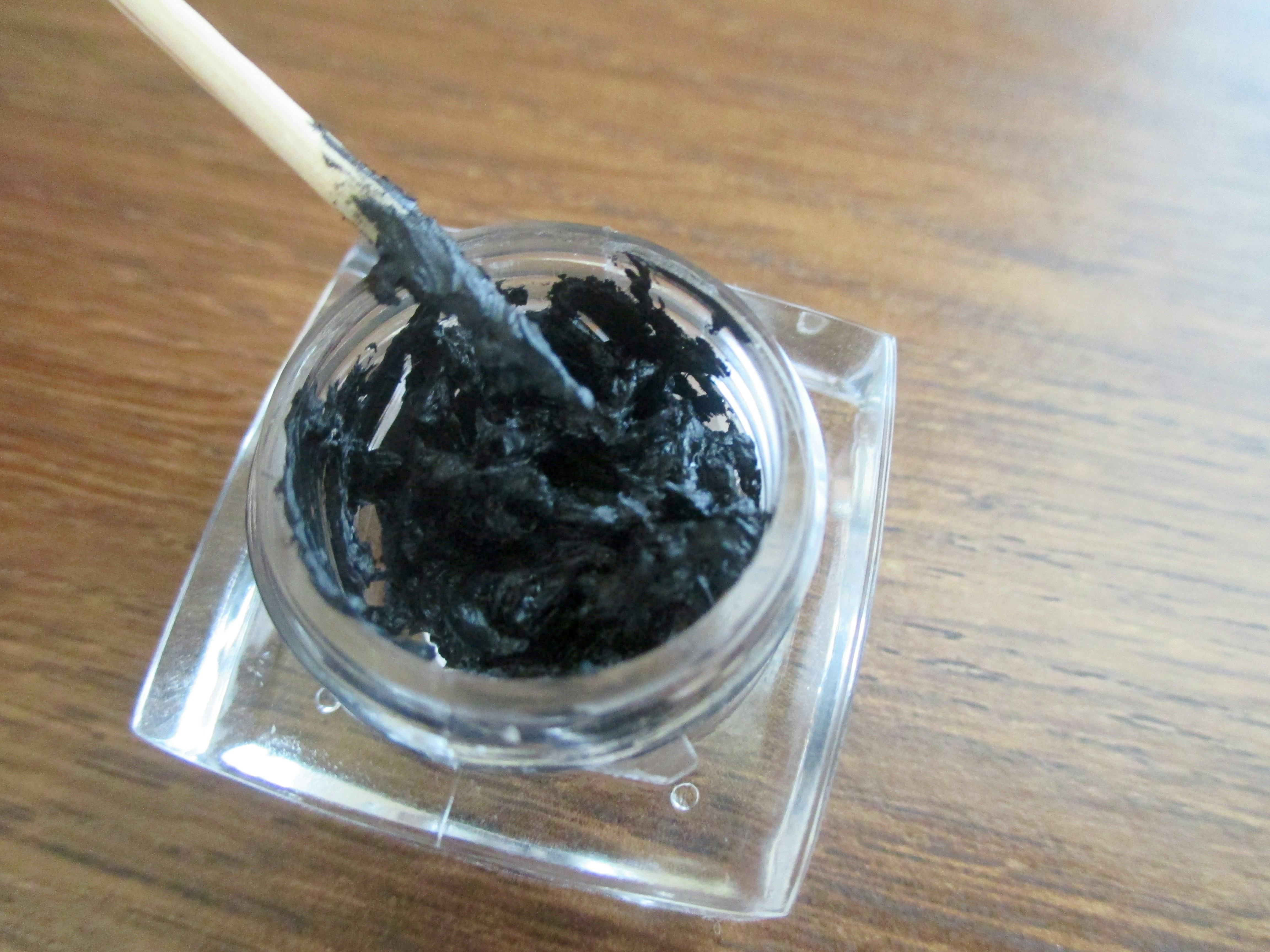How To Revive Dried Gel Eyeliner With One Easy Trick — PHOTOS