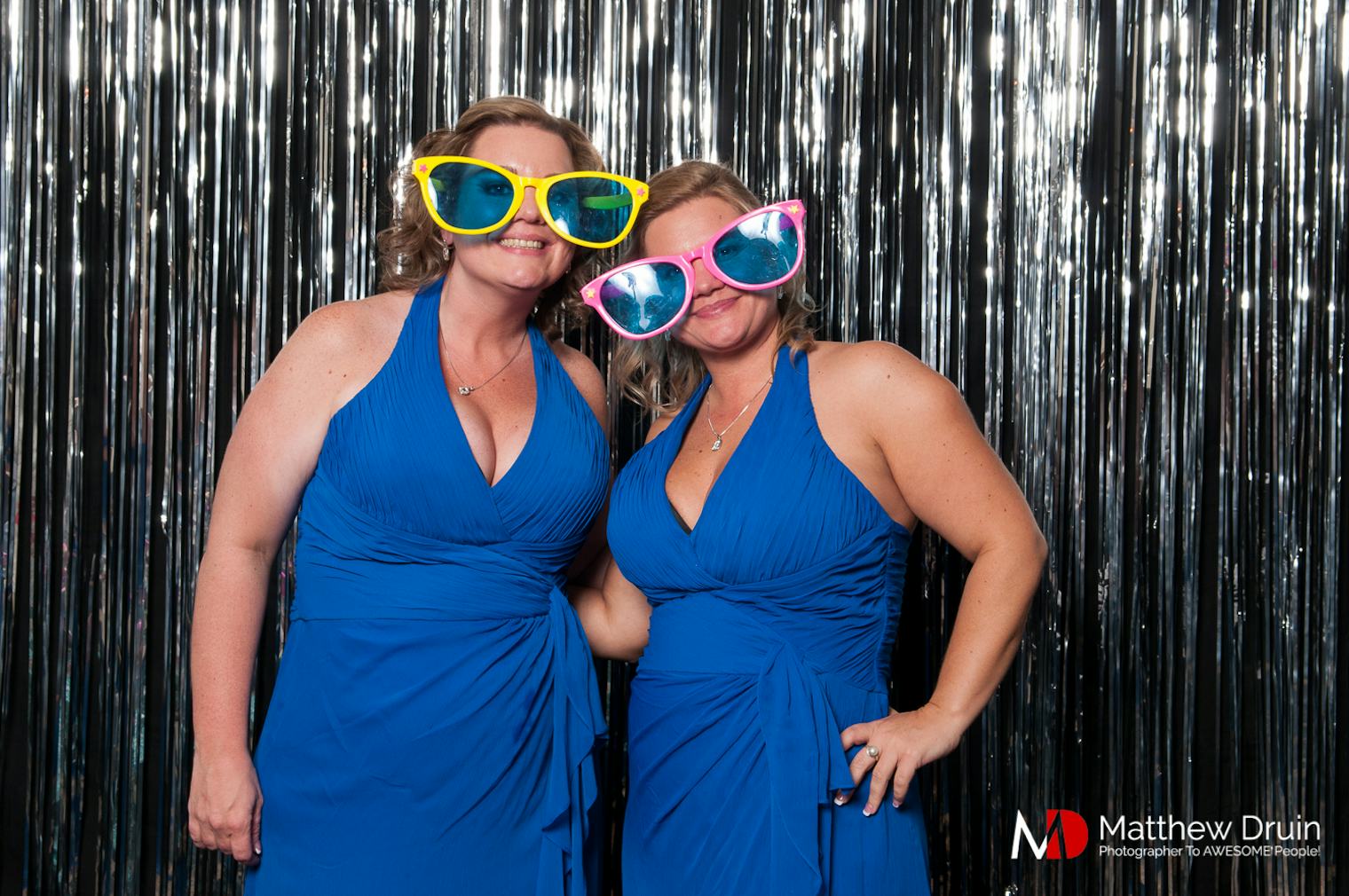 5 Wedding Photo Booth Alternatives That Will Make For The Best Memories