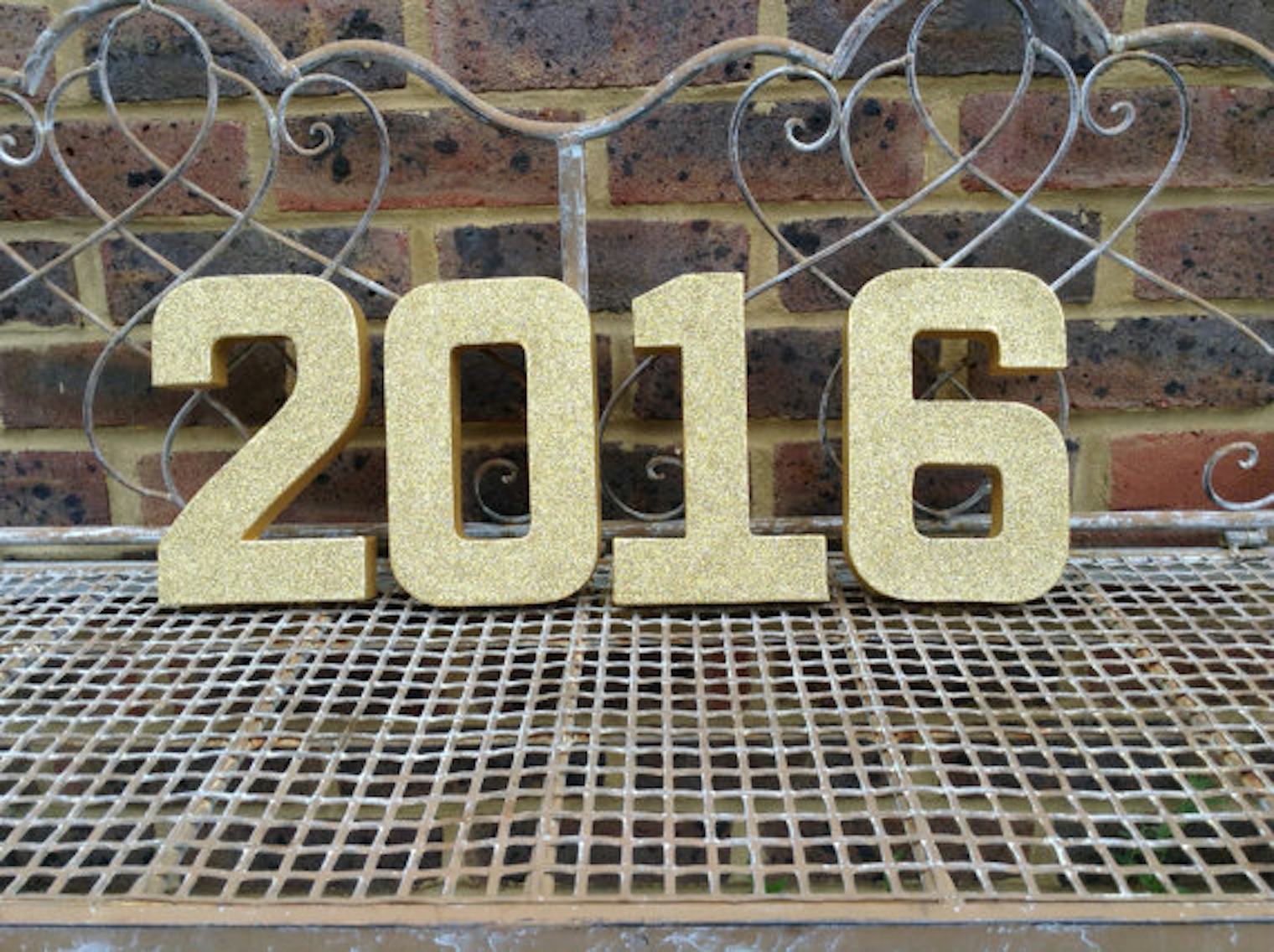15 Prom Party Decorations That Will Guarantee Your Prom Photos Are The