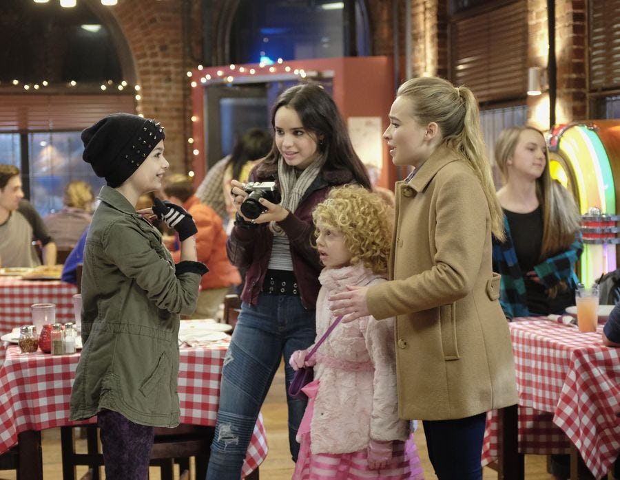 Download Adventures In Babysitting (1987 Full Movie) Gif