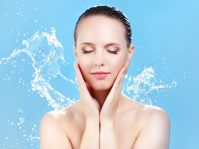 Is It Better To Shower At Night In The Winter Or Are Morning Showers OK