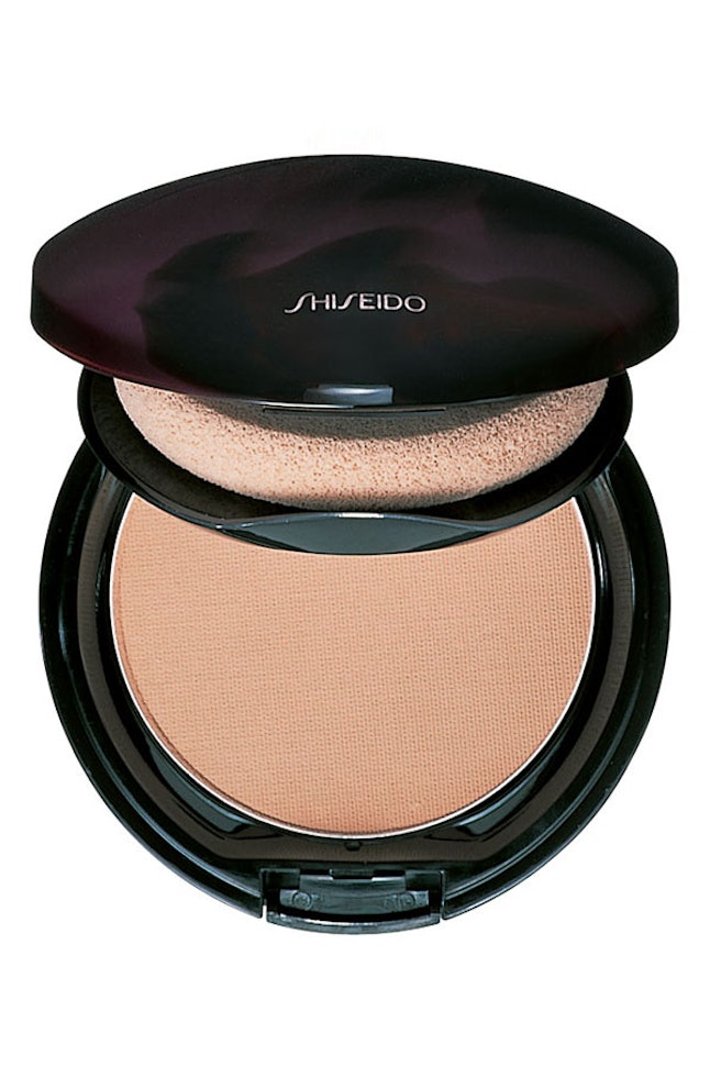 Is Powder Or Liquid Foundation Better For Your Skin? Here’s How To Find Out