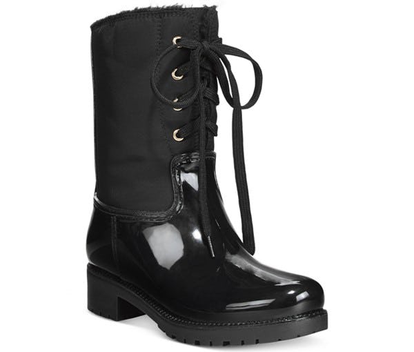 9 Best Snow Boots For College When Campus Is A Snowy Mess — PHOTOS