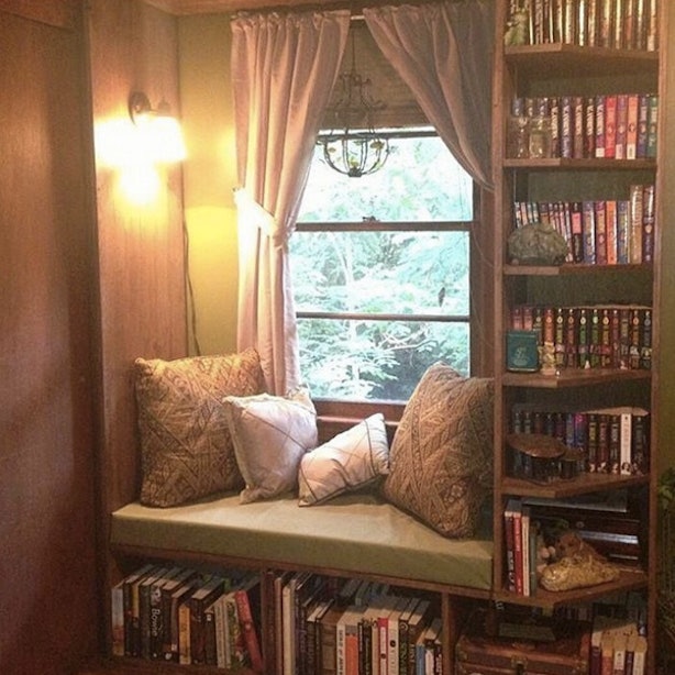 17 Stunning Bookshelves We Need To Have In Our Homes Immediately