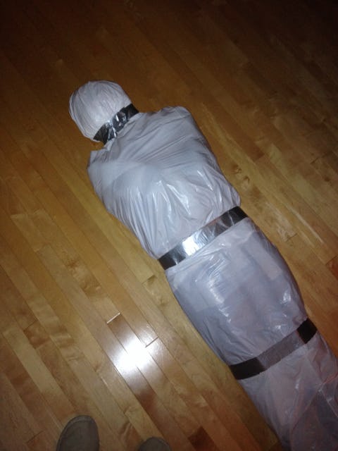 7 Easy Halloween Decoration DIYs That Will Scare the Daylights Out Of