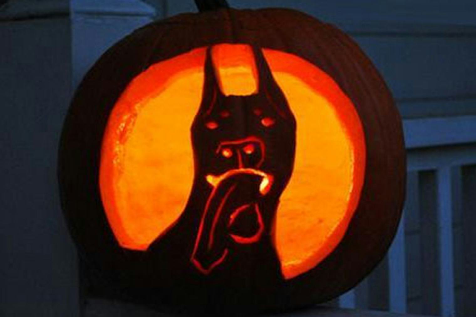 8 Pumpkin Carving Fails That Are Beyond Hilarious, So Happy Halloween