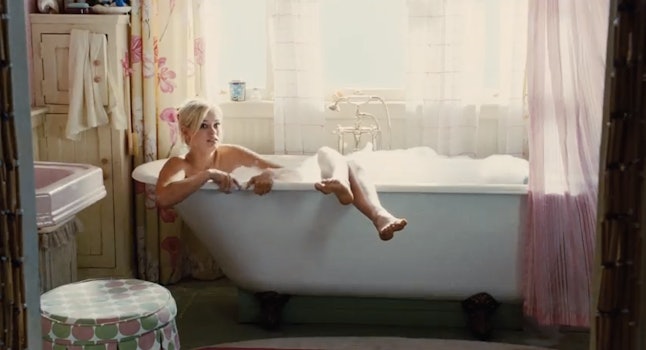 24 Absurd Things In Aquamarine The Best Terrible