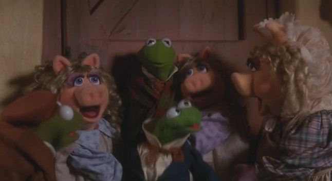 24 Wonderfully Weird Things In 'the Muppets Christmas Carol' That You 